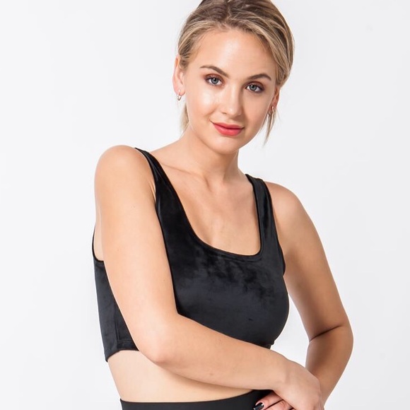 *2 S Left* Velour Crop Tank & Biker Short Set - Picture 3 of 5